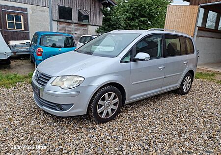 VW Touran Volkswagen Highline*7 Sitze*Euro 4*