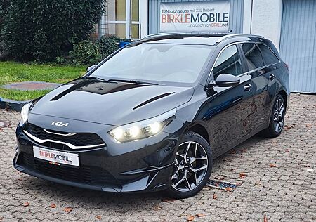 Kia Cee'd Sportswagon Ceed Kombi TOP 140PS Navi LED PDC vo+hi Kamera