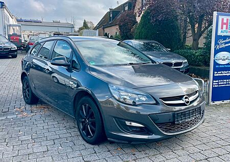 Opel Astra J Lim. 5-trg. Fun