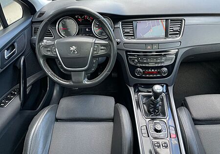 Peugeot 508 SW 2.0 HDI Allure Euro-5, LEDER,NAVI,PANO
