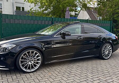 Mercedes-Benz CLS 500 AMG Line / Scheckheft Vollausstattung