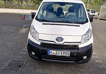 Toyota Pro Ace Proace (Verso) 1,6-l-D-4D 85kW compact Famil...