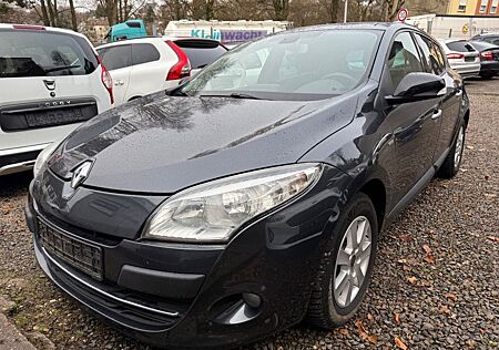 Renault Megane III 1.5 dCi BOSE Edition Klima Navi 8xAlu