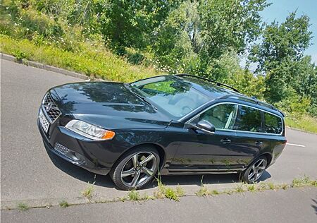 Volvo V70 D5 Momentum Geartronic Momentum