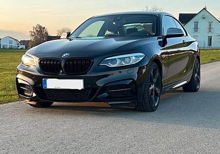 BMW 240 M240i Coupé mit top Ausstattung