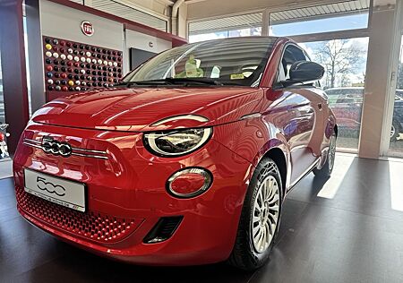 Fiat 500E Elektro RED MY25 Komfortpaket Automatik