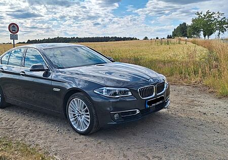 BMW 550i xDrive A Luxury Line LED/HUD/NightVison/19"