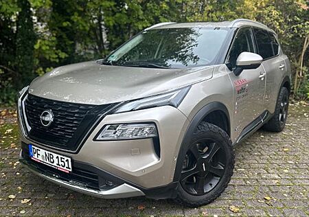Nissan X-Trail 1.5 VC-T e-4ORCE TEKNA BF-Goodrich Räder