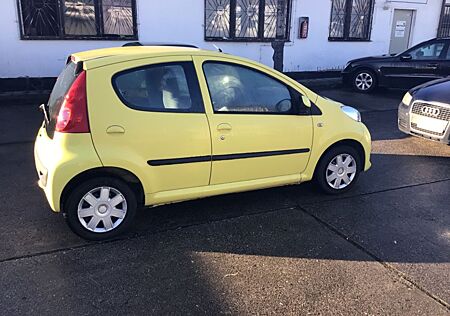 Peugeot 107 Filou 1.0 Klimaanlage TÜV 7/ 2026