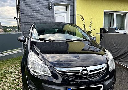 Opel Corsa D Satellite 1.4