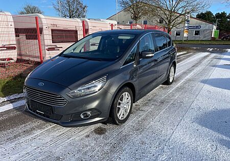 Ford S-Max Titanium 7-sitze abstand, leder