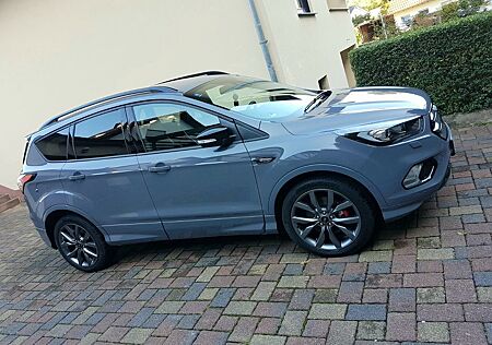 Ford Kuga 2,0 TDCi 4x4 ST-Line PowerShift GARANTIE