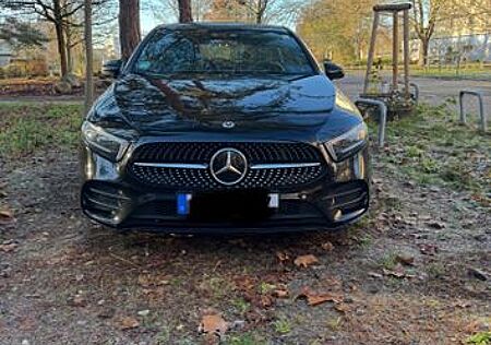 Mercedes-Benz A 220 AMG line