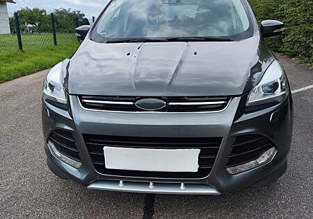 Ford Kuga 2,0 TDCi 4x4 120kW Individual PowerShif...