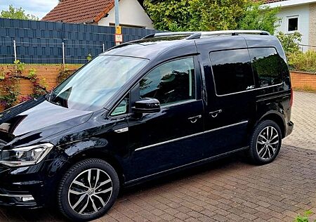 VW Caddy Volkswagen 1,4TGI DSG BlueMotion Highline 5-Sitze...