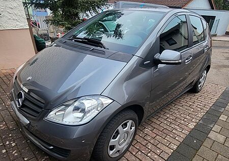 Mercedes-Benz A 150 blue efficienty