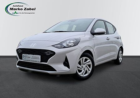 Hyundai i10 1.0 63 PS Automatik 5-Sitze Navi PDC Kamera