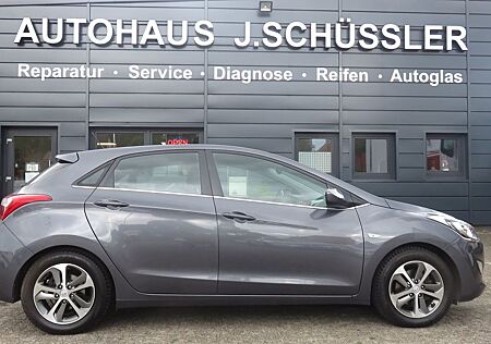 Hyundai i30 Trend AHK