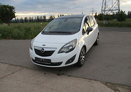 Opel Meriva B Color Edition