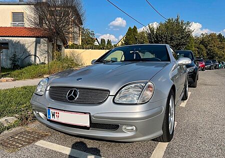 Mercedes-Benz SLK 230 SLK-Klasse 230 Kompressor Cabrio / Roadster