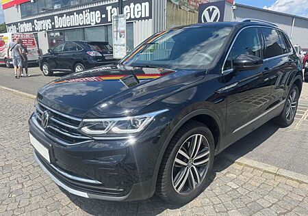 VW Tiguan Volkswagen Elegance 4Motion KAMERA SHZ VOLL LEDER