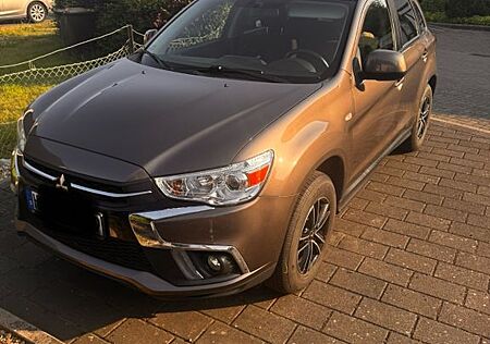 Mitsubishi ASX 1.6 MIVEC 2WD ClearTec Diamant Edition D...
