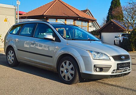 Ford Focus Turnier Fun X-2.0TDCI-Navi-AHK-Klimaaut.