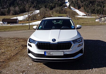 Skoda Karoq 1.5l TSI AHK, SZH, Garantieverl., 6 Gang