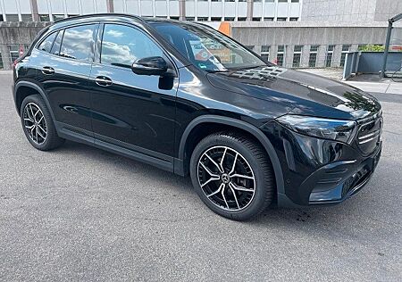 Mercedes-Benz EQA 250 - AMG Line 140 kw