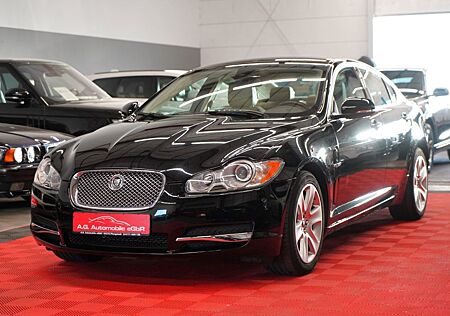 Jaguar XF 3.0 V6 Lim. Luxury Unfallfrei*Wenig-Km*S-Heft