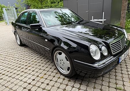 Mercedes-Benz E 60 AMG