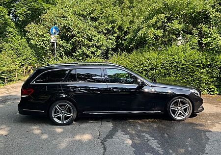 Mercedes-Benz E 200 T AVANTGARDE Autom. AVANTGARDE