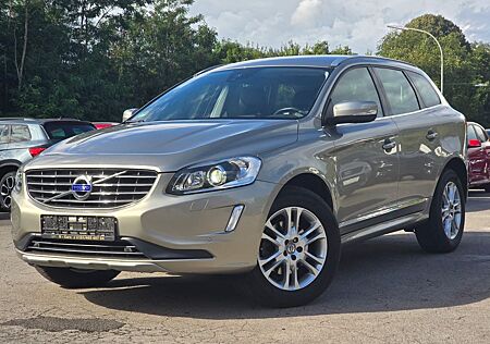 Volvo XC 60 XC60 Summum AWD *Leder*Standheizung*AHK*Kamera