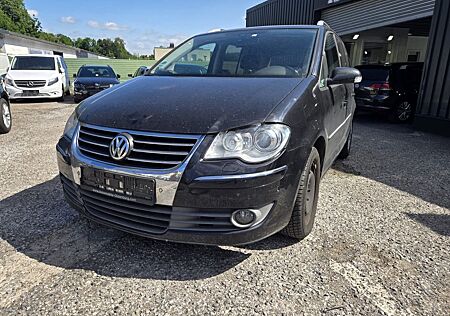 VW Touran Volkswagen 2.0 TDI Automatik 7 Sitzer