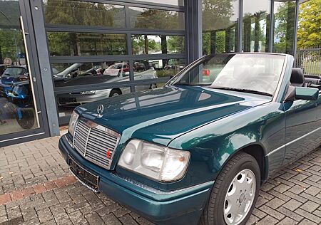 Mercedes-Benz E 200 W124 Cabrio Automatik