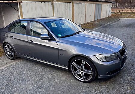 BMW 320i Facelift - E90 Limousine - Neuer Motor