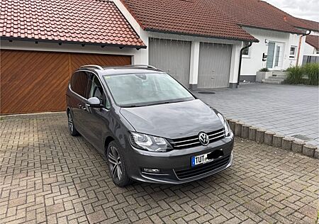VW Sharan Volkswagen 2.0 TDI SCR DSG Highline Highline
