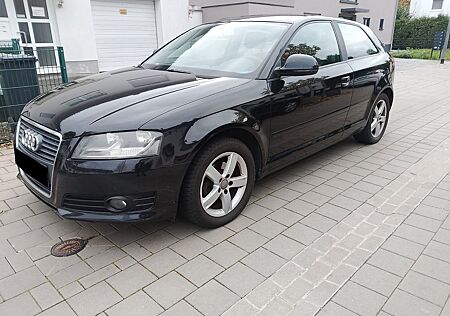 Audi A3 1.6 Sitz Heizung Klimma Tempomat Parktronic