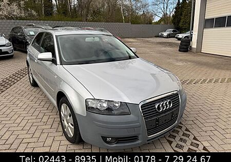 Audi A3 1.6 Attraction/Automatik/Klima/SitzHZG/PDc