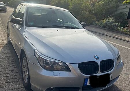 BMW 520i -