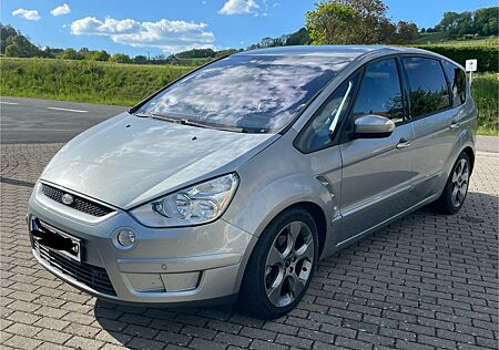 Ford S-Max 2,2 TDCi 129kW DPF Titanium S Titanium S