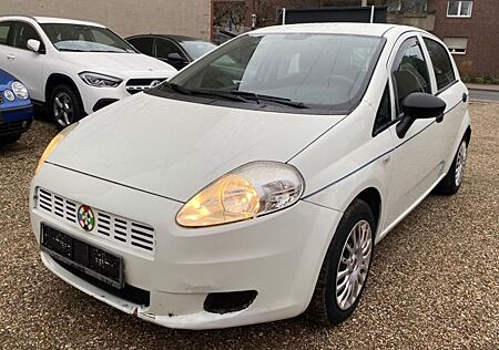 Fiat Grande Punto 1.2 8V Basis / KLIMA / 4 - TÜRE *