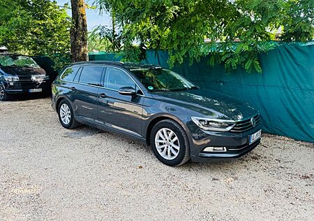 VW Passat Variant Volkswagen 2.0 TDI DSG Comfortline Varia...