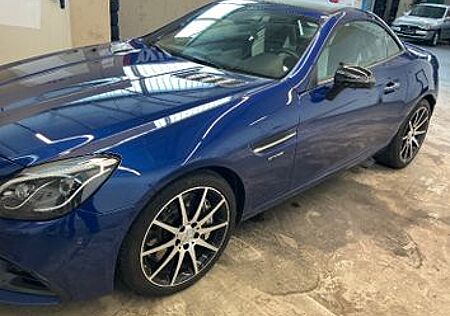 Mercedes-Benz SL 43 AMG SLC 43 AMG SLC / Deutsch / Designo