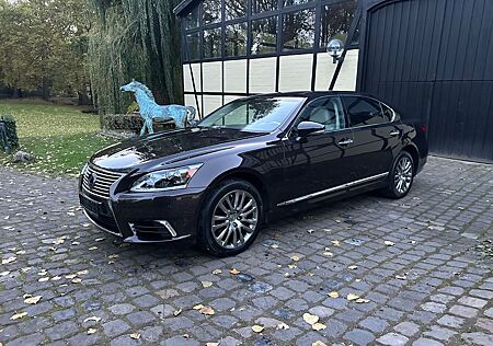 Lexus LS 600 600hL Wellness Line President Package