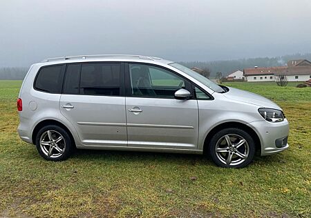 VW Touran Volkswagen 2.0 TDI LIFE BlueMotion Technology LI...