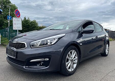Kia Cee'd / Ceed