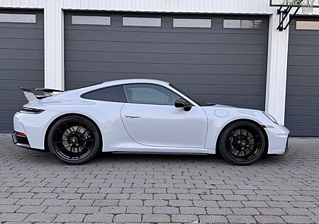 Porsche 992 911 Carrera GTS T-Hybrid FACELIFT AEROKIT