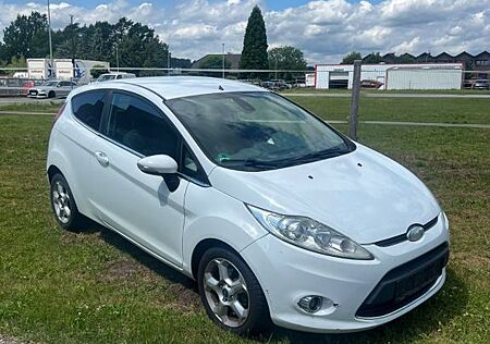 Ford Fiesta 1,6 TDCi 66kW DPF Sport Sport