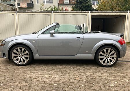 Audi TT Roadster 1.8T 132 kW -